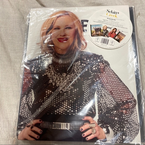 Schitt's Creek ~ Bundle binder folder notebook 4-piece set ~ 2022 - Picture 3 of 3
